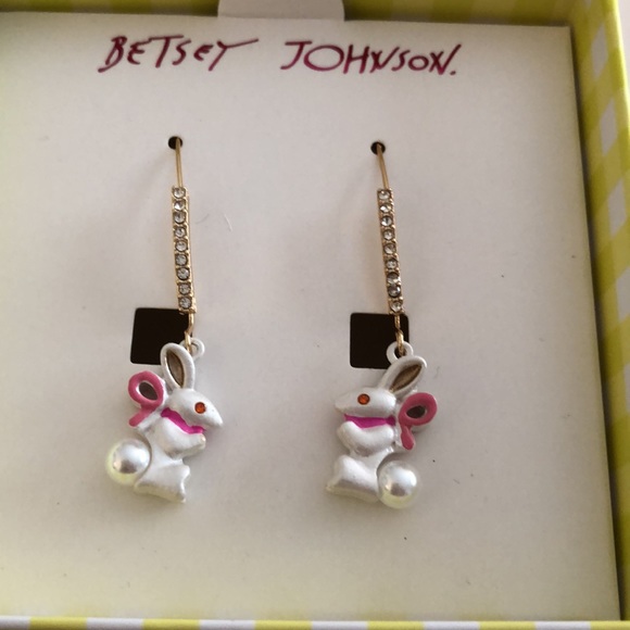 Betsey Johnson Gold Tone Easter Bunny Drop Earrings Crystal Accents NIB - Picture 5 of 11